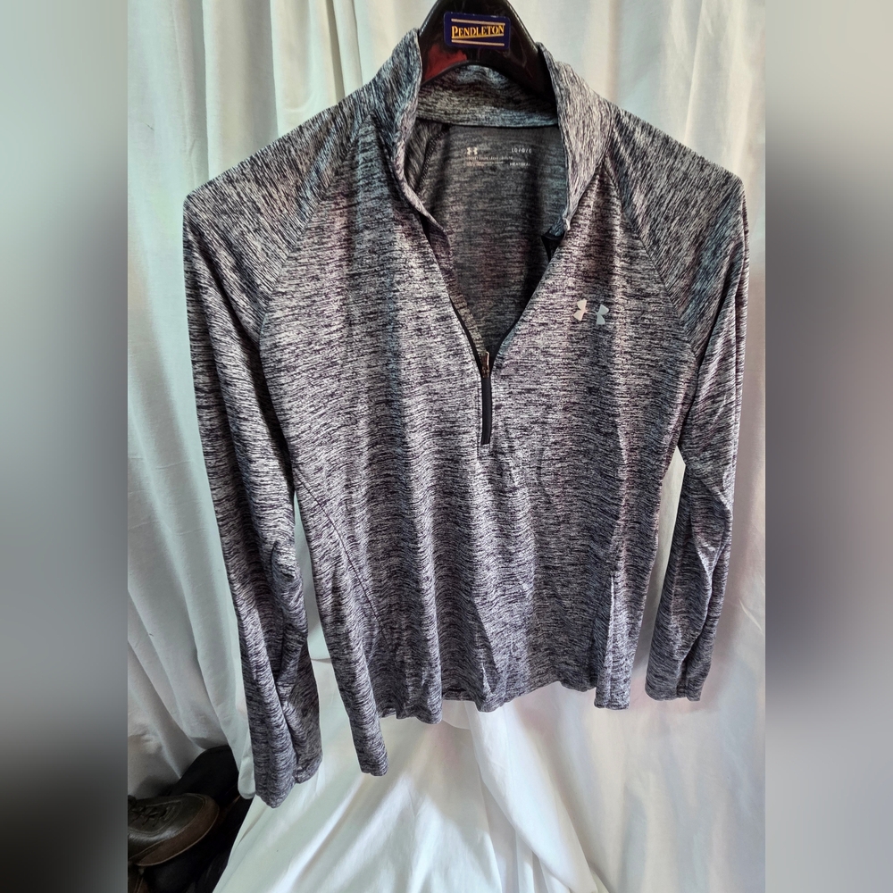 Under Armour Women’s Heathered Gray Quarter-Zip Pullover
